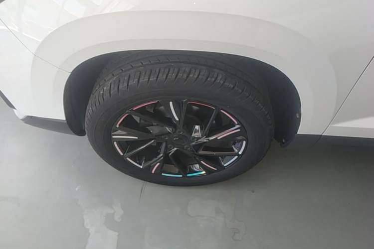 Used Jetta VS7 2023 280TSI Automatic High-Gloss Enjoyment Edition Left Front Wheel Hub