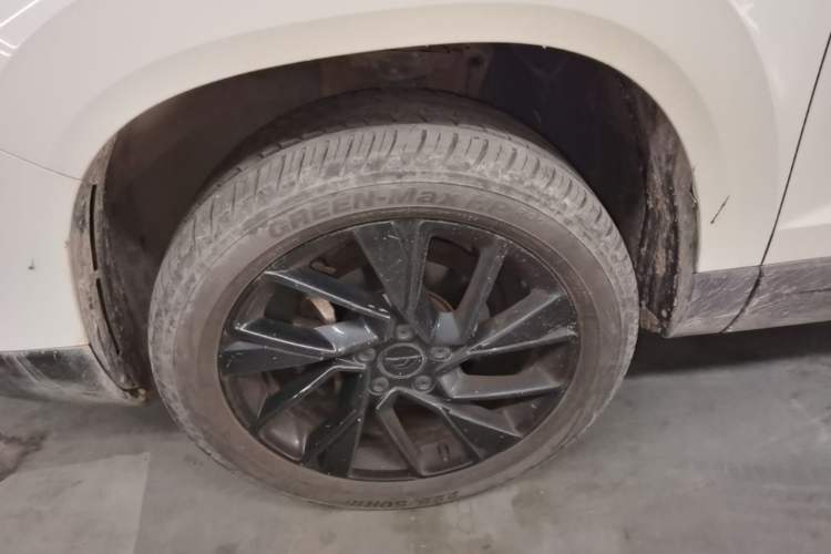 Used Jetta VS7 2023 280TSI Automatic High-Gloss Enjoyment Edition Left Front Wheel Hub