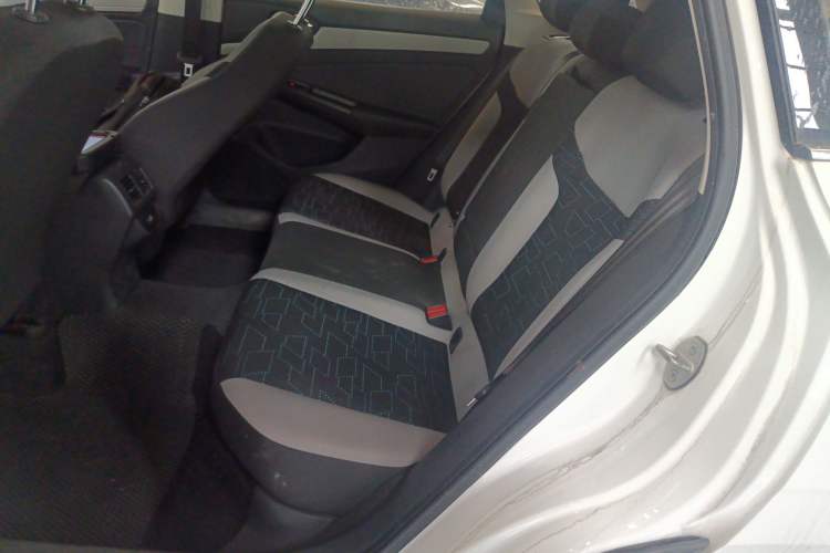Used Jetta VS7 2023 280TSI Automatic Trend Edition Left Rear Seat