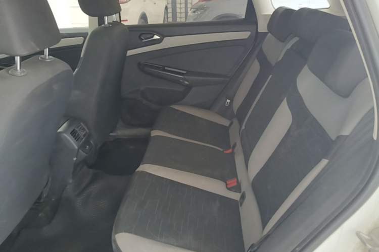 Used Jetta VS7 2023 280TSI Automatic Trend Edition Left Rear Seat