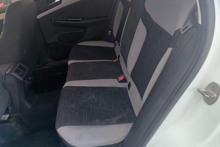 Used Jetta VS7 2023 280TSI Automatic Trend Edition Left Rear Seat