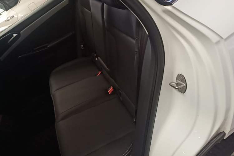 Used Jetta VS7 2023 280TSI Automatic Trend Edition Left Rear Seat