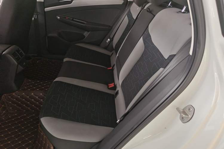 Used Jetta VS7 2023 280TSI Automatic Trend Edition Left Rear Seat