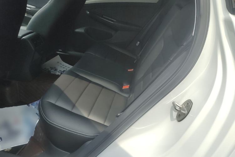 Used Jetta VS7 2023 280TSI Automatic Trend Edition Left Rear Seat
