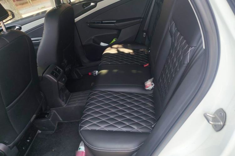 Used Jetta VS7 2023 280TSI Manual Entry-Level Model Left Rear Seat
