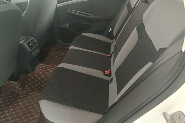 Used Jetta VS7 2023 280TSI Automatic Trend Edition Left Rear Seat
