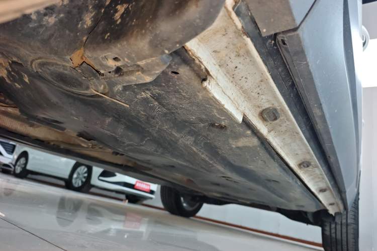 Used Jetta VS7 2023 280TSI Automatic Trend Edition Left Side Sill