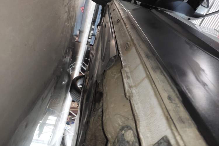 Used Jetta VS7 2023 280TSI Automatic Trend Edition Left Side Sill