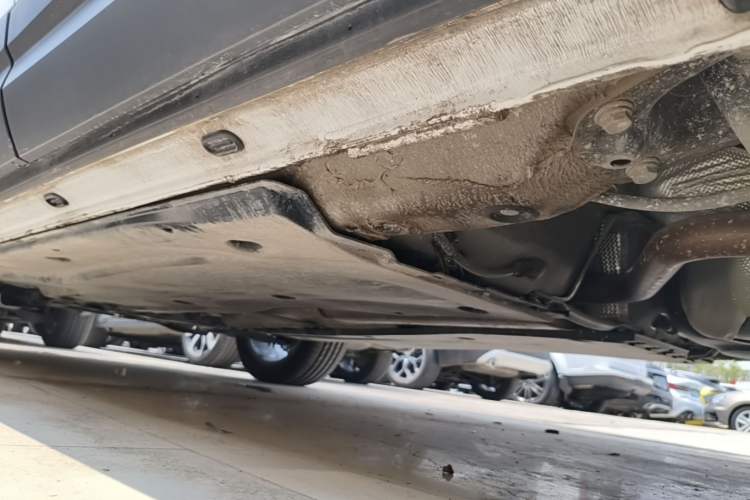 Used Jetta VS7 2023 280TSI Automatic Trend Edition Left Side Sill