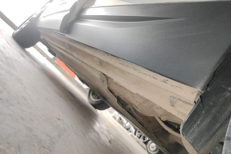 Used Jetta VS7 2023 280TSI Automatic Trend Edition Left Side Sill