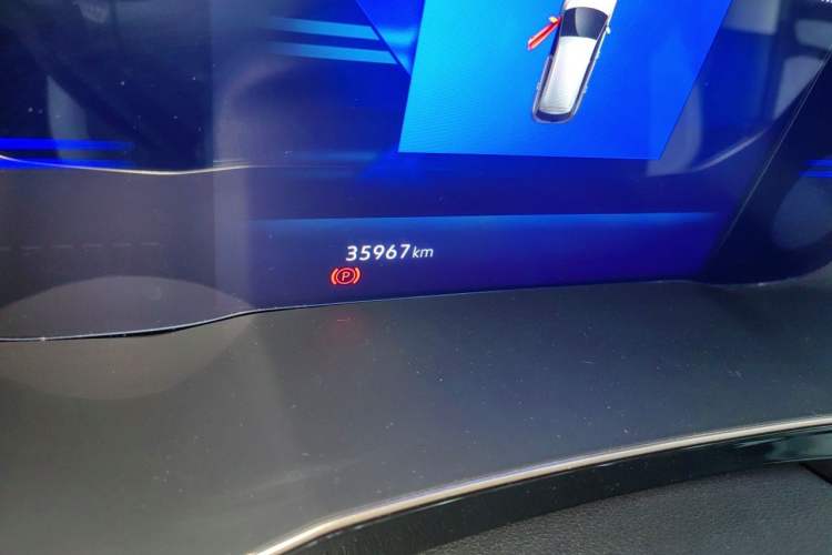 Used Jetta VS7 2023 280TSI Automatic High-Gloss Glory Edition Odometer Close Up