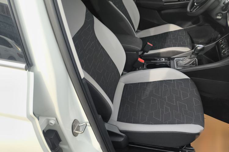 Used Jetta VS7 2023 280TSI Automatic Trend Edition Right Front Seat
