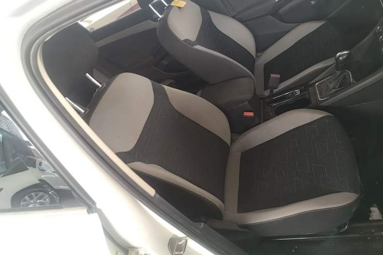 Used Jetta VS7 2023 280TSI Automatic Trend Edition Right Front Seat