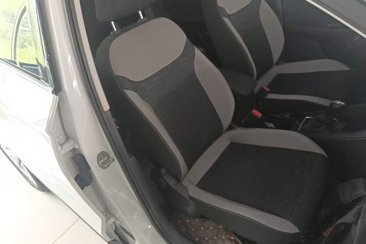 Used Jetta VS7 2023 280TSI Automatic Trend Edition Right Front Seat