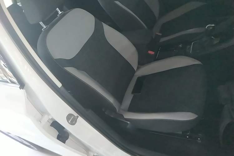 Used Jetta VS7 2023 280TSI Automatic Trend Edition Right Front Seat