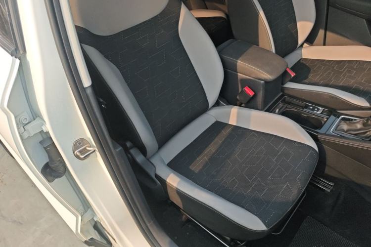 Used Jetta VS7 2023 280TSI Automatic Trend Edition Right Front Seat