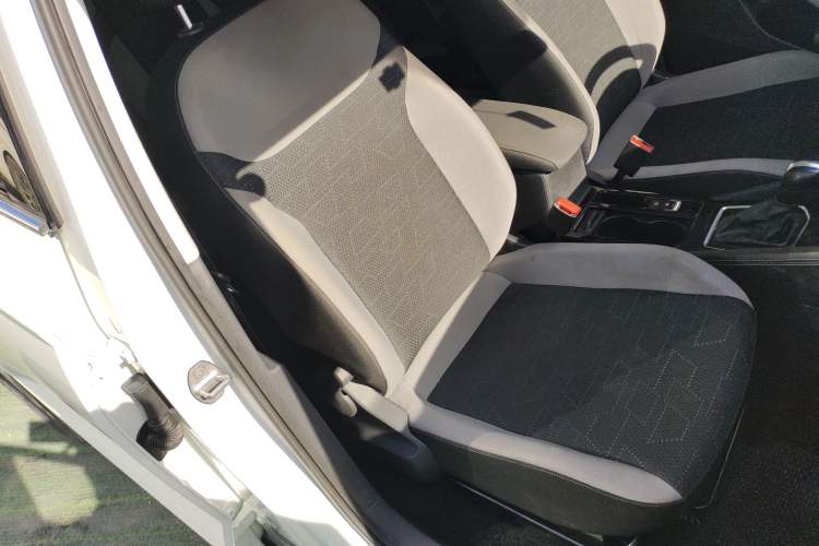 Used Jetta VS7 2023 280TSI Automatic Trend Edition Right Front Seat