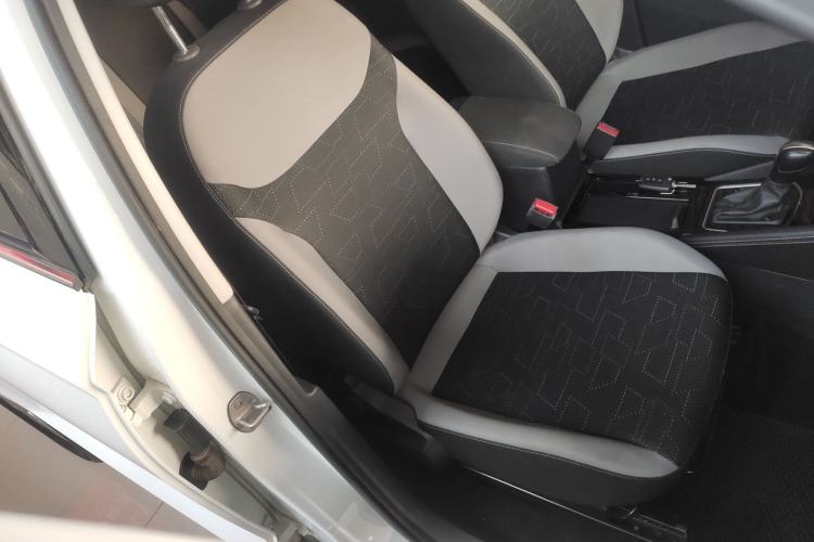 Used Jetta VS7 2023 280TSI Automatic Trend Edition Right Front Seat