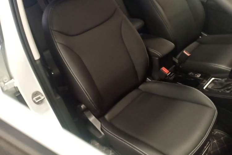 Used Jetta VS7 2023 280TSI Automatic Trend Edition Right Front Seat