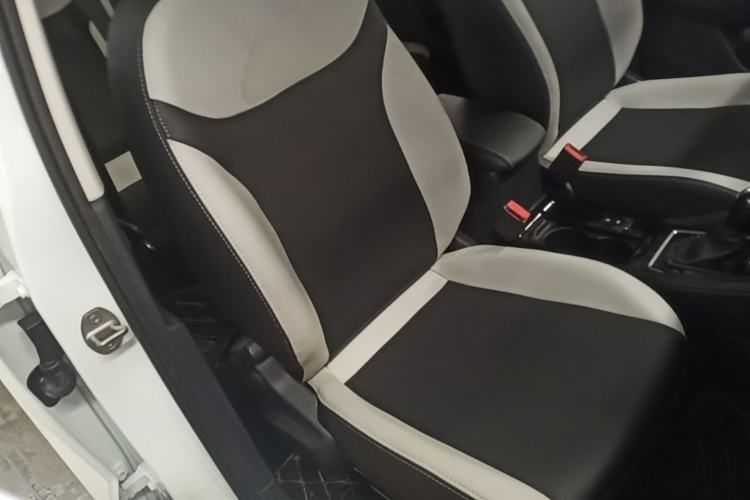 Used Jetta VS7 2023 280TSI Automatic Trend Edition Right Front Seat