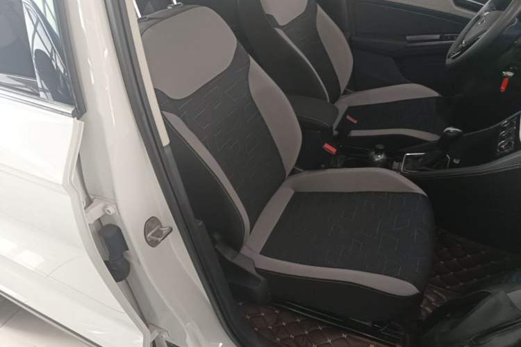 Used Jetta VS7 2023 280TSI Automatic Trend Edition Right Front Seat
