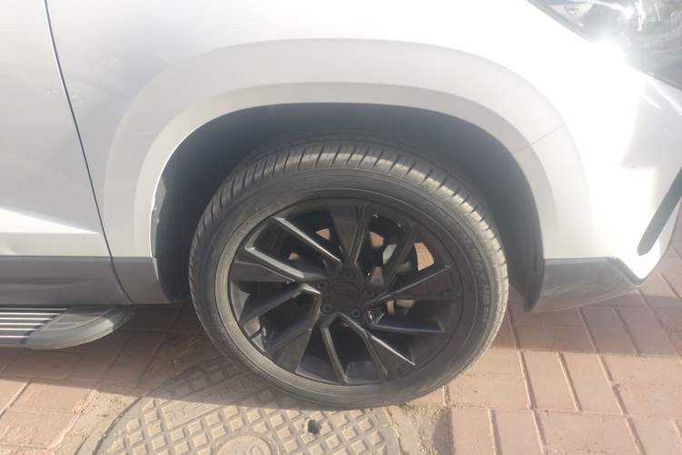 Used Jetta VS7 2023 280TSI Automatic High-Gloss Enjoyment Edition Right Front Wheel Hub