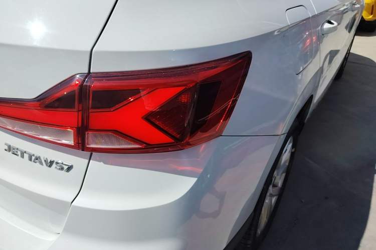 Used Jetta VS7 2023 280TSI Automatic Trend Edition Right Rear Taillight