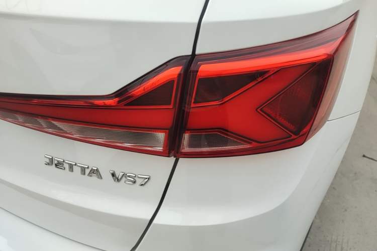 Used Jetta VS7 2023 280TSI Automatic Trend Edition Right Rear Taillight
