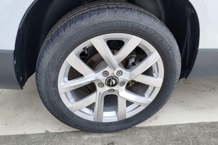 Used Jetta VS7 2023 280TSI Automatic Trend Edition Right Rear Wheel Hub