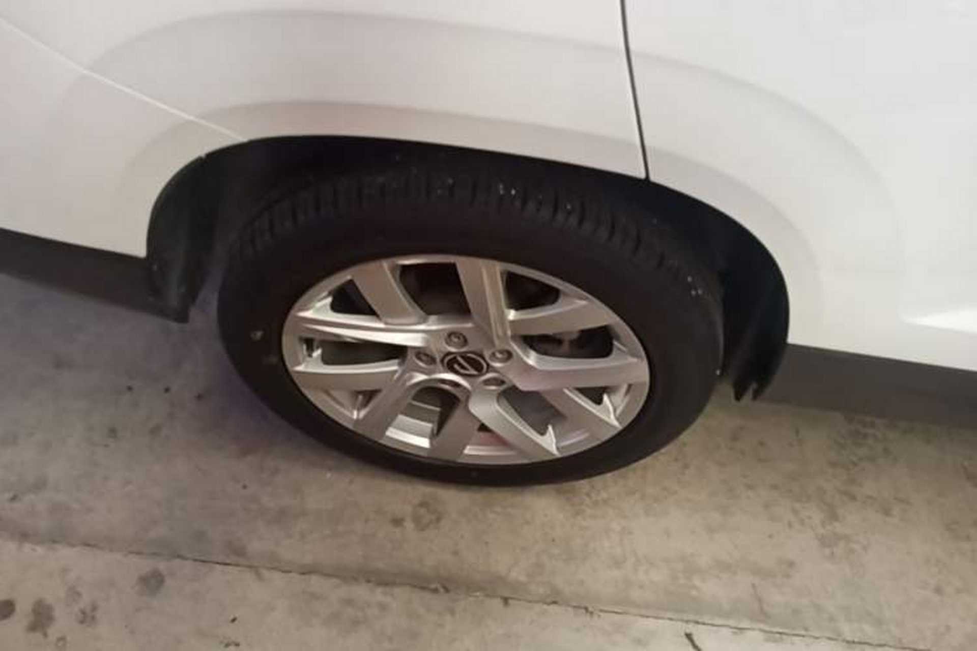 Used Jetta VS7 2023 280TSI Automatic Trend Edition Right Rear Wheel Hub