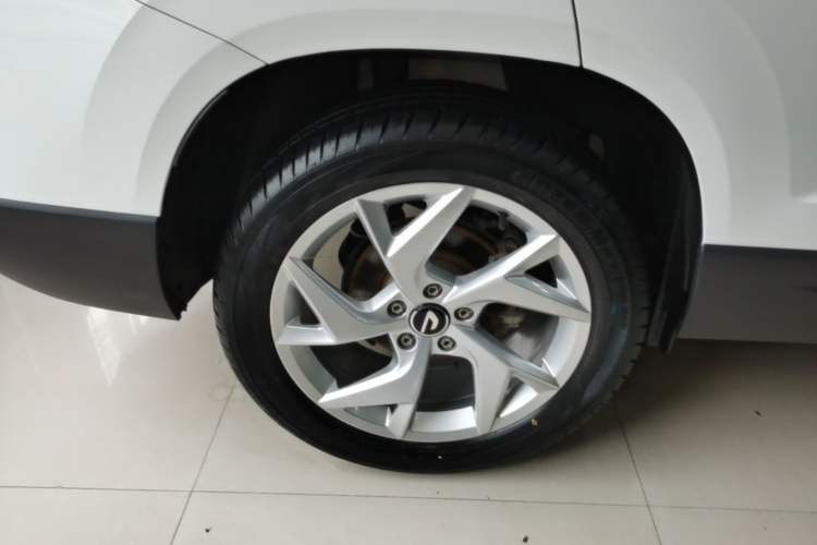 Used Jetta VS7 2023 280TSI Automatic Enjoyment Edition Right Rear Wheel Hub