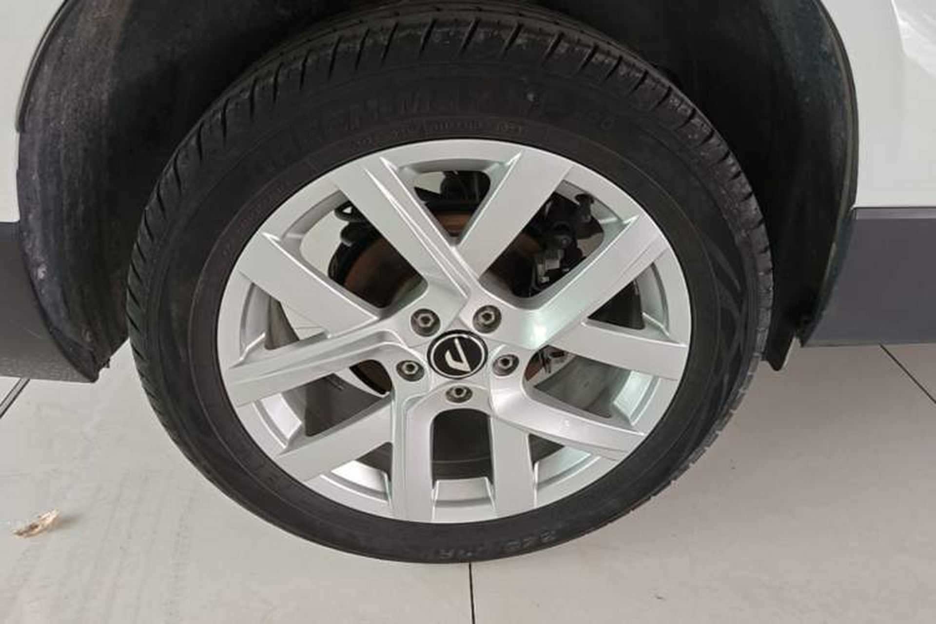 Used Jetta VS7 2023 280TSI Automatic Trend Edition Right Rear Wheel Hub