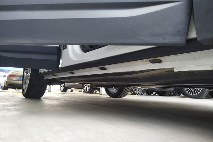 Used Jetta VS7 2023 280TSI Automatic Trend Edition Right Side Sill