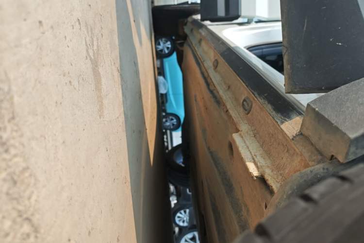 Used Jetta VS7 2023 280TSI Automatic Trend Edition Right Side Sill