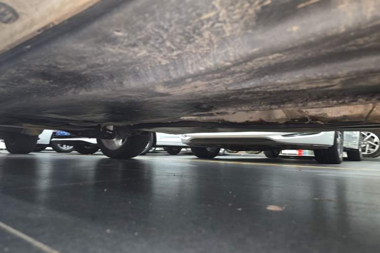 Used Jetta VS7 2023 280TSI Automatic Trend Edition Right Side Sill