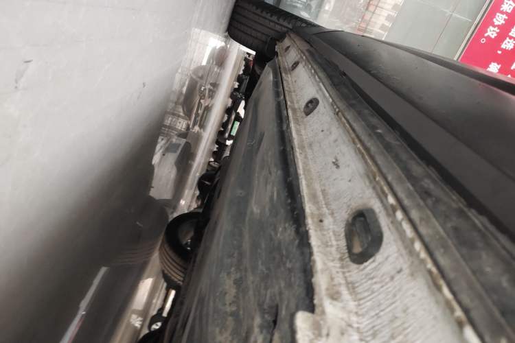 Used Jetta VS7 2023 280TSI Automatic Trend Edition Right Side Sill
