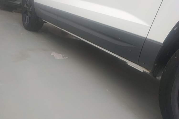 Used Jetta VS7 2023 280TSI Automatic High-Gloss Enjoyment Edition Right Side Sill