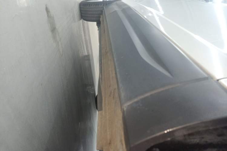 Used Jetta VS7 2023 280TSI Automatic Trend Edition Right Side Sill
