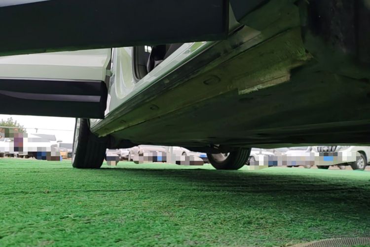 Used Jetta VS7 2023 280TSI Automatic Trend Edition Right Side Sill