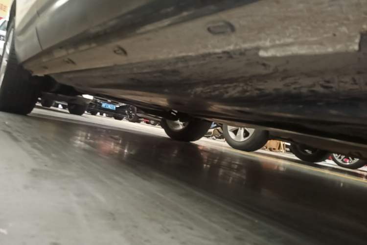 Used Jetta VS7 2023 280TSI Automatic Trend Edition Right Side Sill