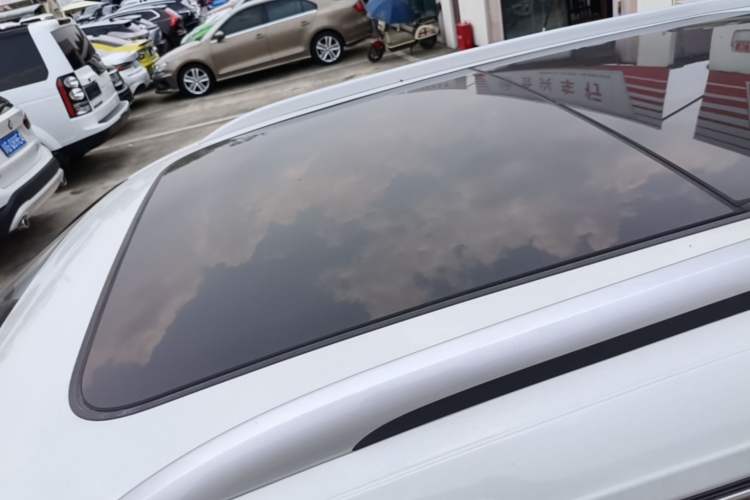 Used Jetta VS7 2023 280TSI Automatic Trend Edition Roof