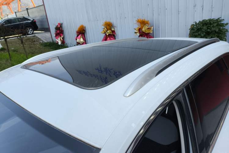 Used Jetta VS7 2023 280TSI Automatic Trend Edition Roof