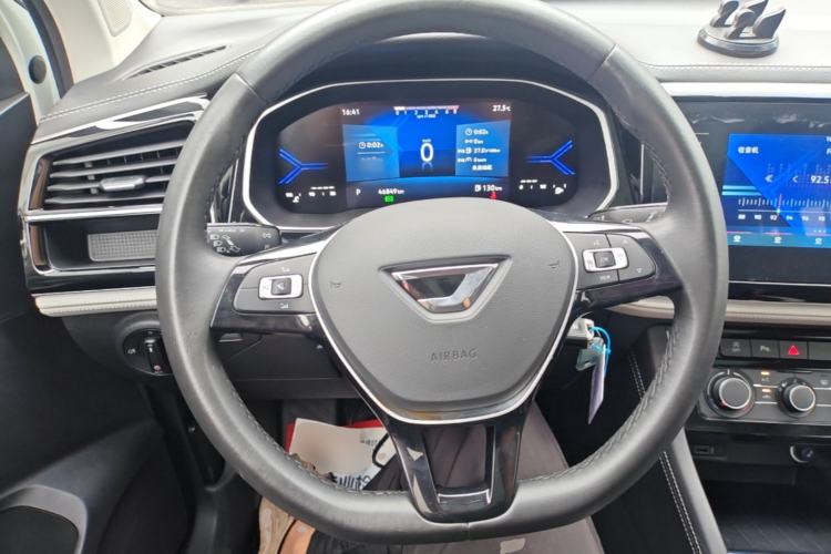 Used Jetta VS7 2023 280TSI Automatic Trend Edition Steering Wheel