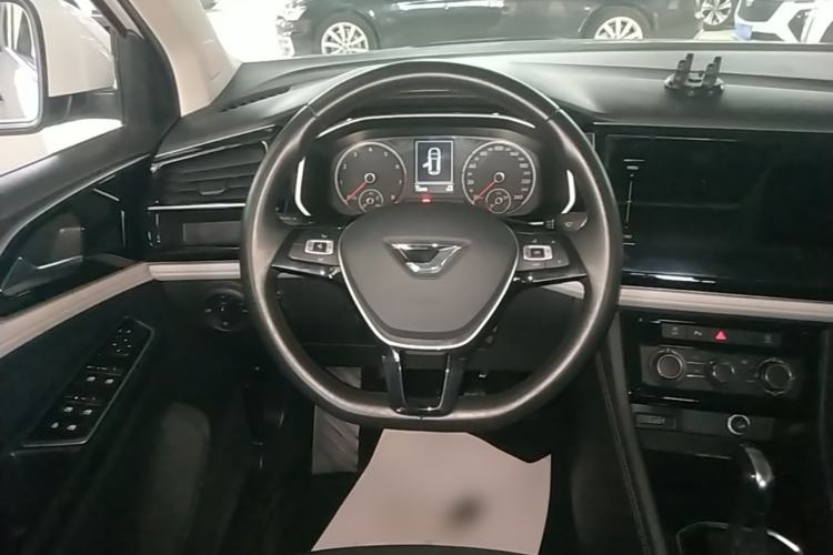Used Jetta VS7 2023 280TSI Automatic Trend Edition Steering Wheel