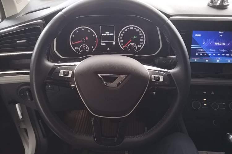 Used Jetta VS7 2023 280TSI Automatic Trend Edition Steering Wheel