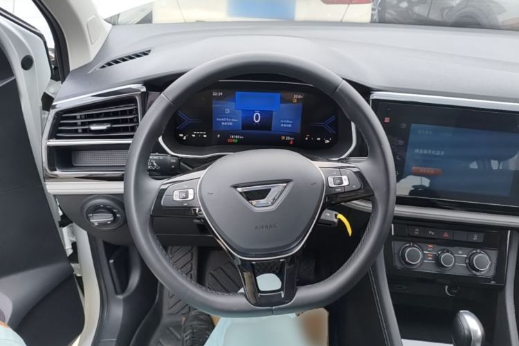Used Jetta VS7 2023 280TSI Automatic Trend Edition Steering Wheel