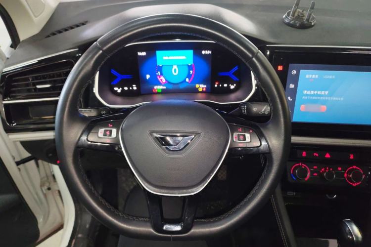 Used Jetta VS7 2023 280TSI Automatic Trend Edition Steering Wheel