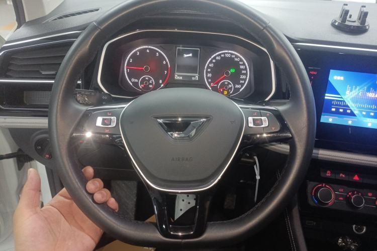 Used Jetta VS7 2023 280TSI Automatic Trend Edition Steering Wheel