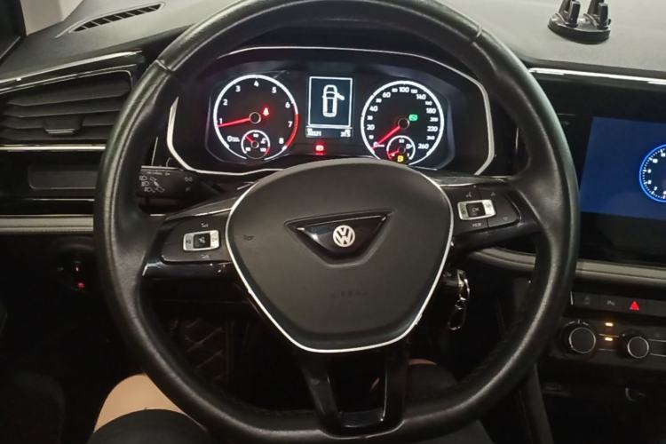 Used Jetta VS7 2023 280TSI Automatic Trend Edition Steering Wheel