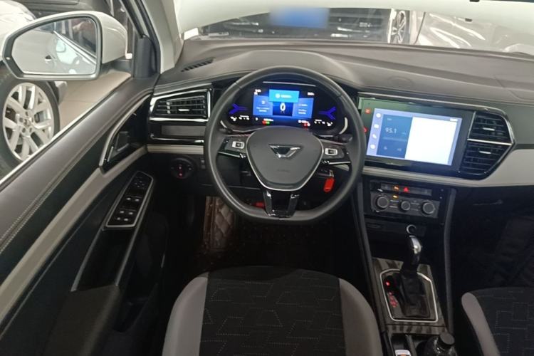 Used Jetta VS7 2023 280TSI Automatic Trend Edition Steering Wheel